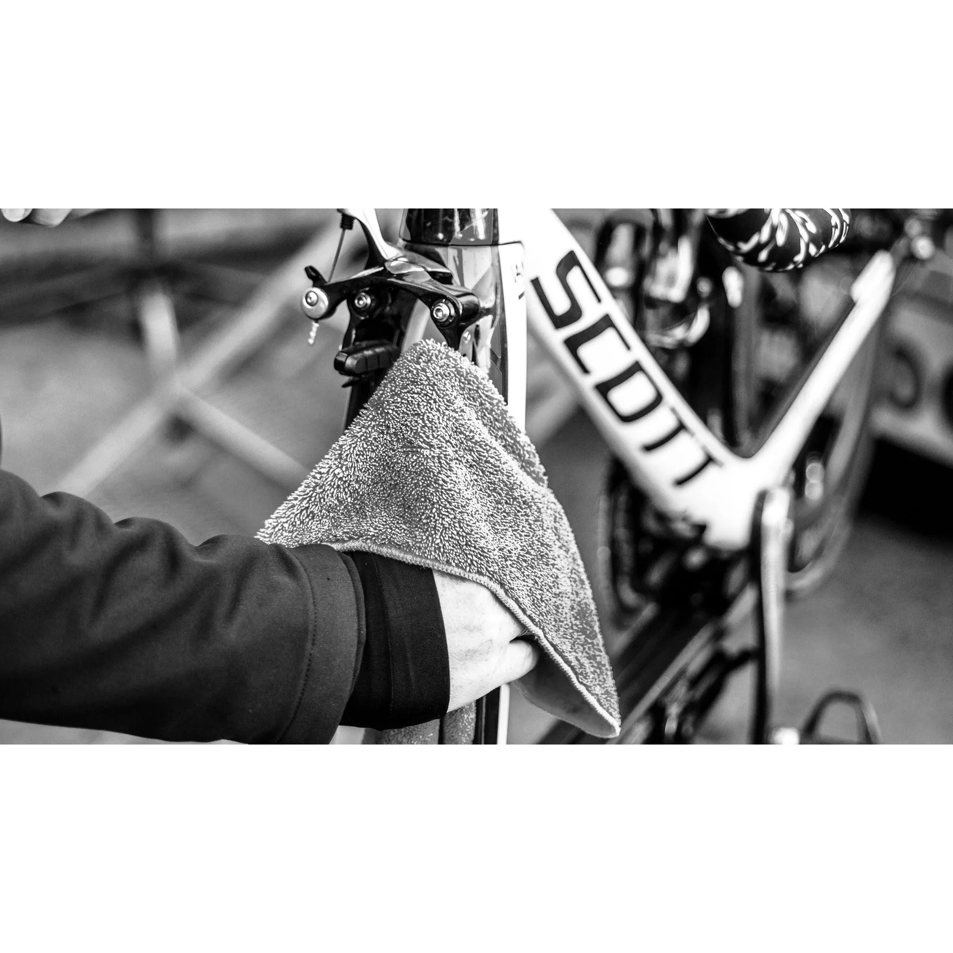 Muc-Off Premium Microfiber Polishing Cloth