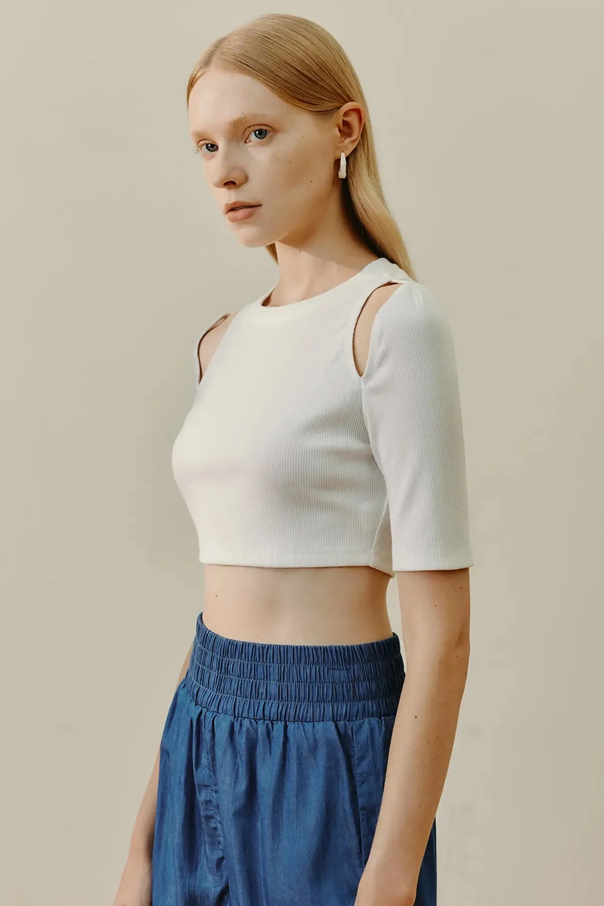 Women's Cut Out Rib Crop Top
